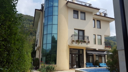 Добре дошли в семеен хотел Зорница Добре дошли в семеен хотел Зорница